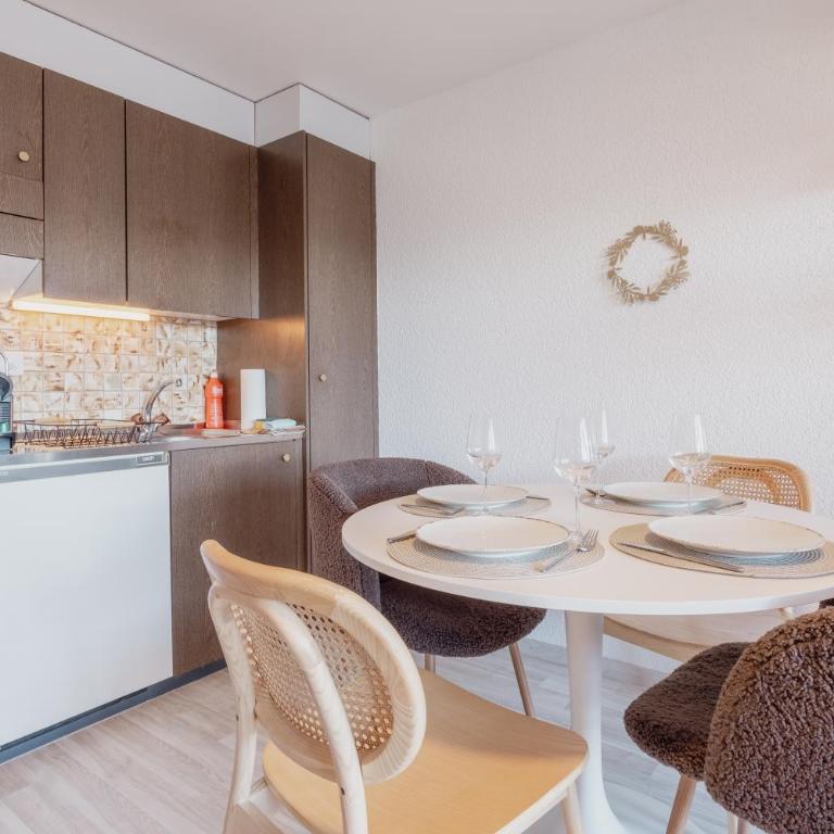 Chaleureux studio proche des pistes de ski - One-Bedroom Apartment - 36