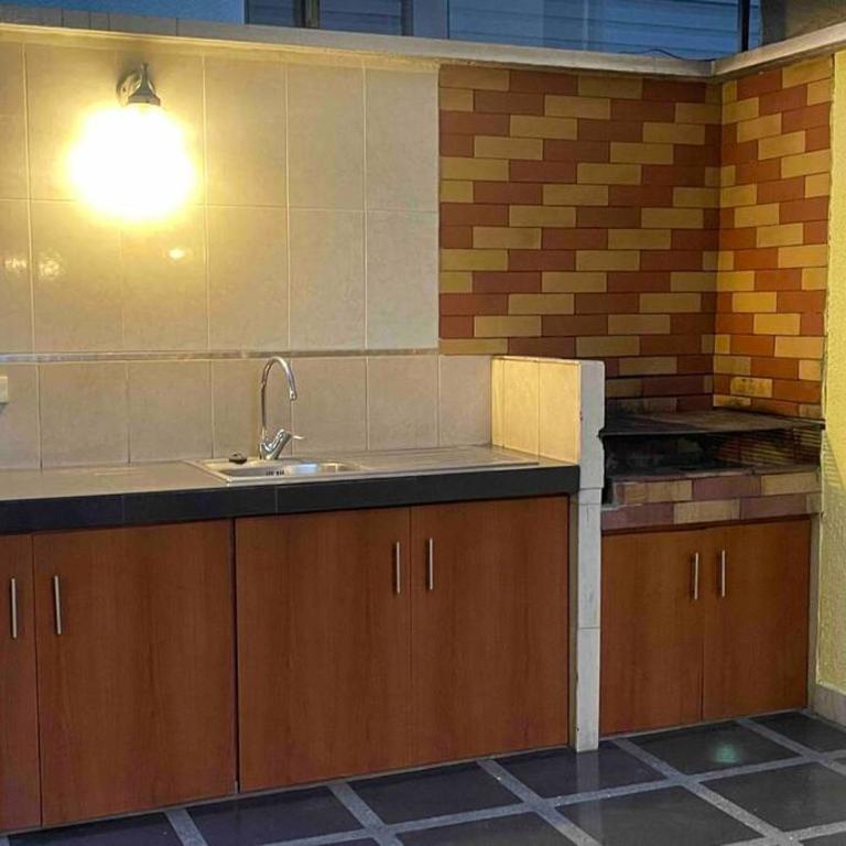 Suite en Av Republica del Salvador Quicentro norte - Apartamento de 1 dormitorio - 28