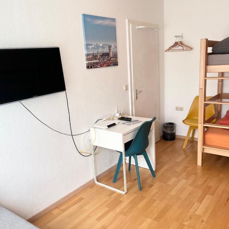 Gemütliche Privatzimmer mit geteiltem Bad, Küche und Garten - Economy Vierbettzimmer mit Gemeinschaftsbad - 5
