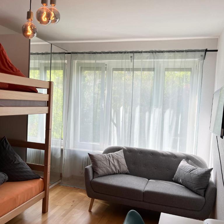 Gemütliche Privatzimmer mit geteiltem Bad, Küche und Garten - Economy Vierbettzimmer mit Gemeinschaftsbad - 2