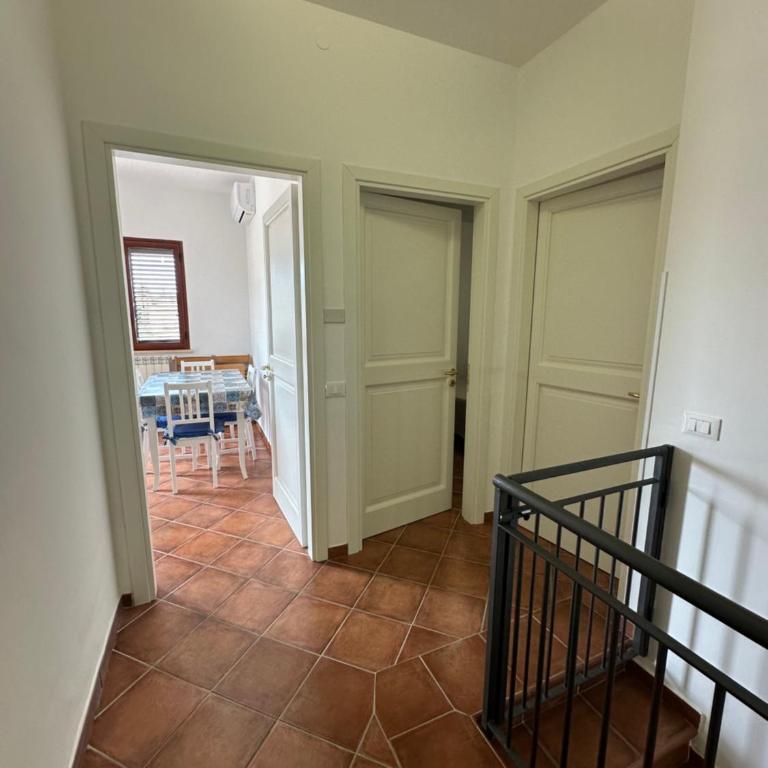 Villa Sara Mondello Upper floor - Two-Bedroom Apartment with Garden View - 7
