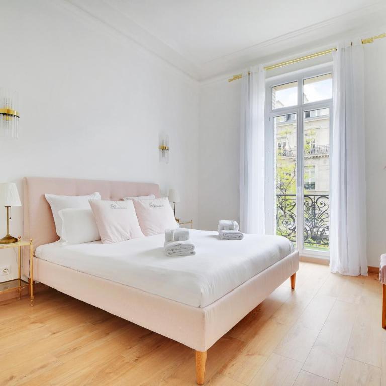 Pick A Flat's Apartment in République - Avenue de la République - Appartement 3 Chambres - 2