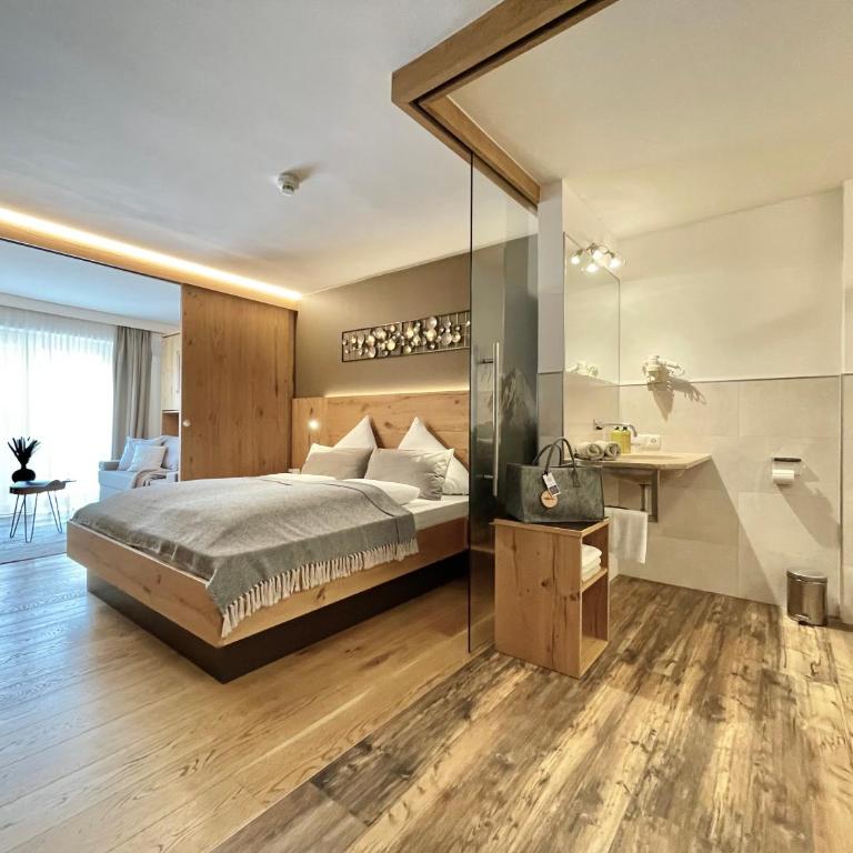moser-HOCHKÖNIG Genuss Wirtshaus Hotel - Superior Doppelzimmer - 5