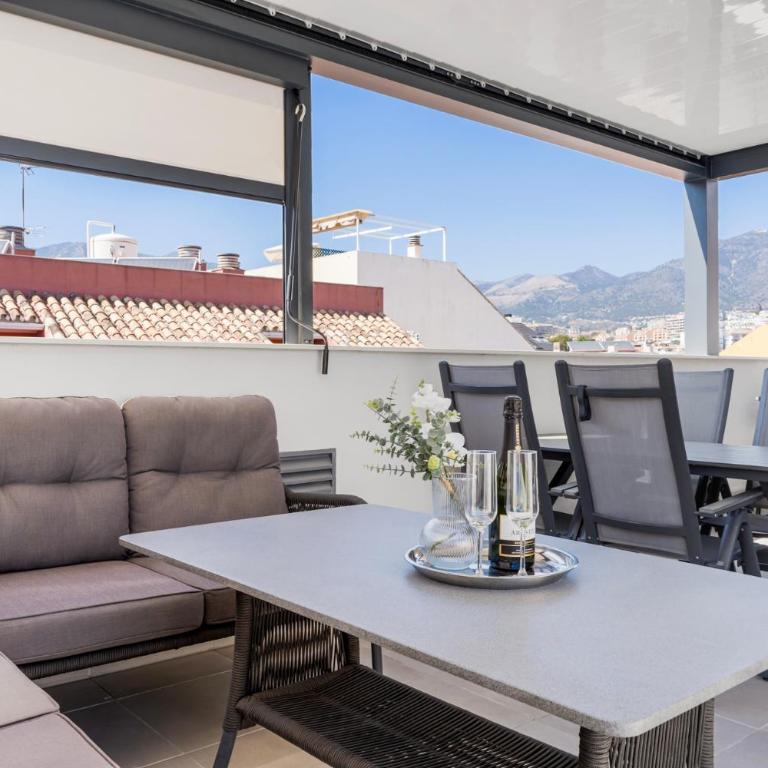 Penthouse in Fuengirola by Costarentals - Ref 215 - Apartamento de 2 dormitorios - 24