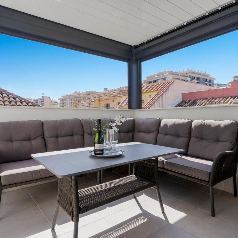 Penthouse in Fuengirola by Costarentals - Ref 215 - Apartamento de 2 dormitorios - 1