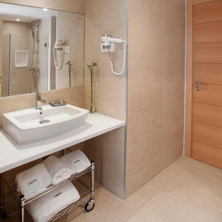 Lugaris Rambla Apartments - Apartamento Familiar - 13
