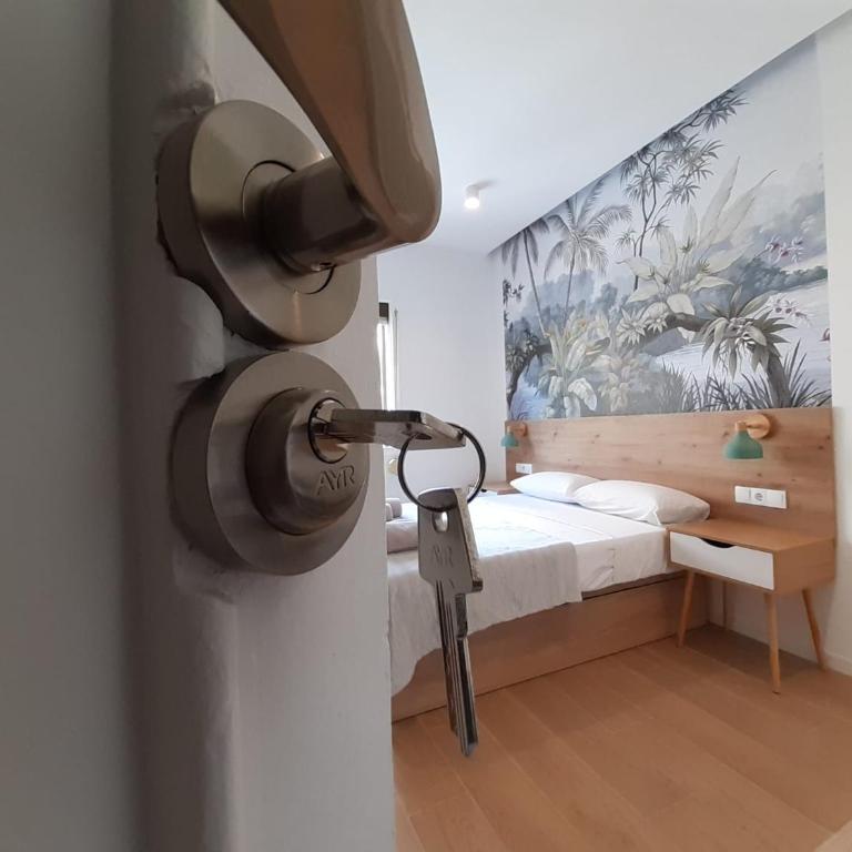 Good Energy Rooms - Standard Double Room with Shared Bathroom - 6