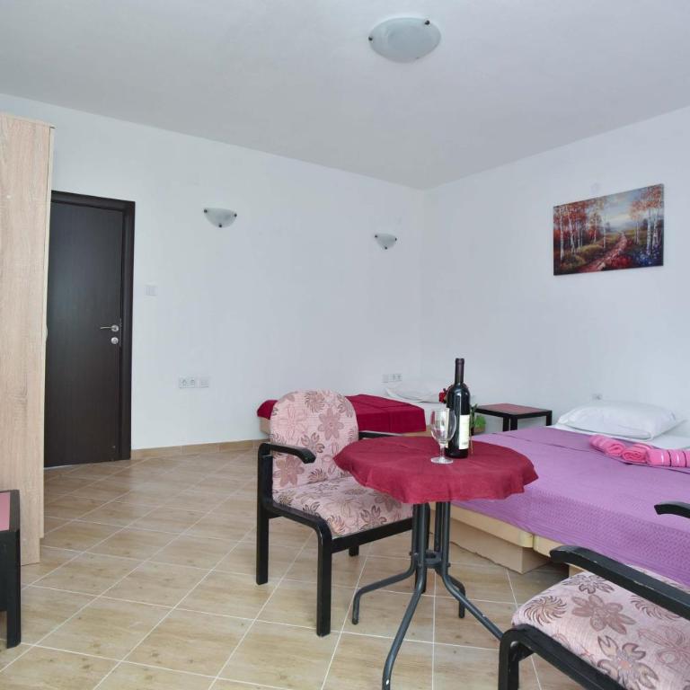 Apartmani Mihovic - JAZ - Apartment - 1