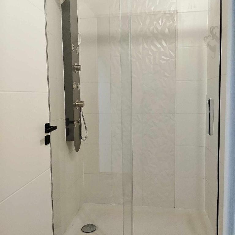 LE COCON l'unique expérience Cinéma room de la Grange Savoyarde 1km du Lac d'Annecy - Appartement 1 Chambre - 10