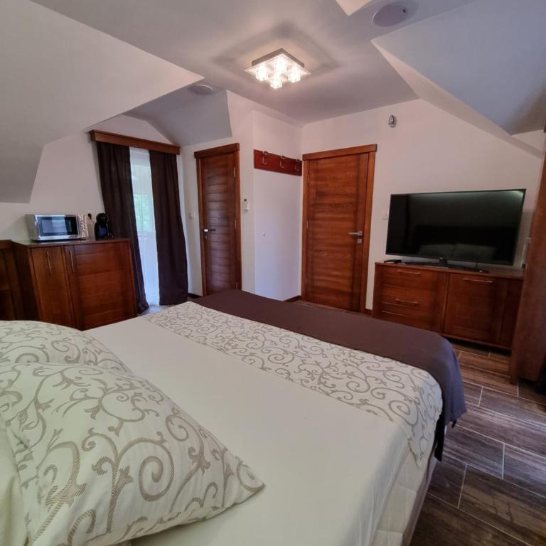 DMD Apartments - Deluks Dvokrevetna Soba sa Bračnim Krevetom - 4