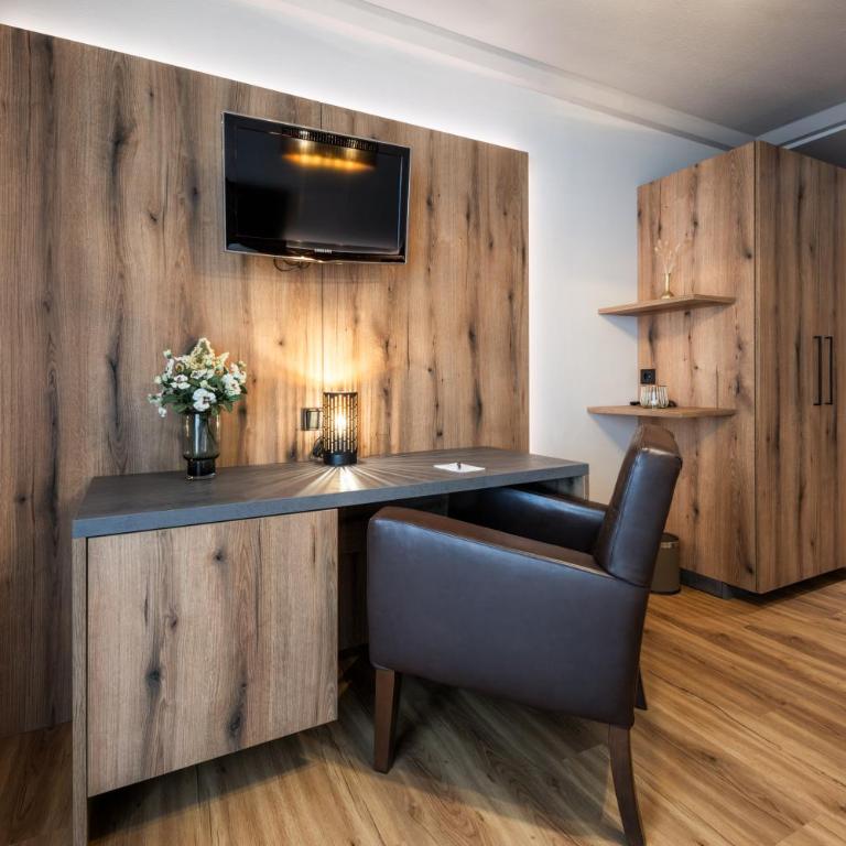 Alpinresort Stubaierhof 4S - Doppelzimmer mit Balkon - 6