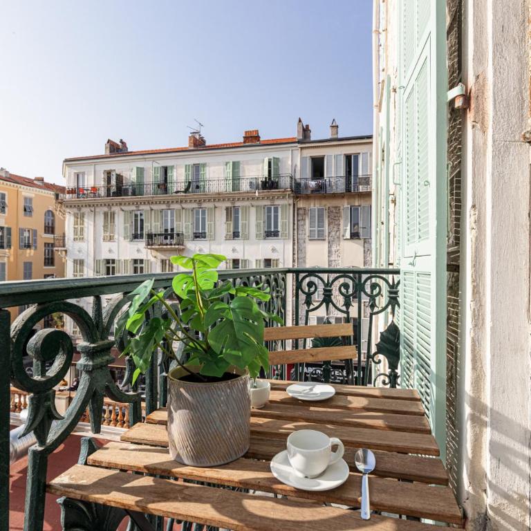 7 FOCH 202 - Studio contemporain en plein coeur de Nice - climatisation - Studio avec Balcon - 3