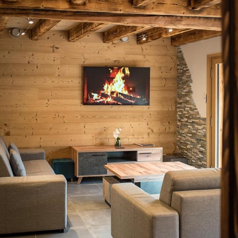 Chalet montagnard rénové avec jacuzzi 4****- 15 Personnes - Chalet - 14
