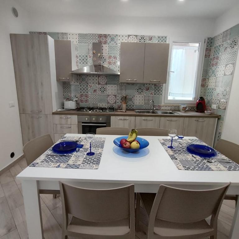 Mediterranea Home - Appartamento con 2 Camere da Letto - 14