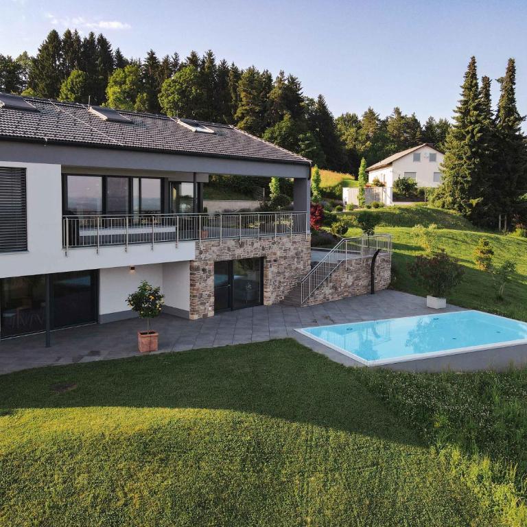 Greim15 --- ganzes Ferienhaus mit Fernsicht, Pool, Wellness - Three-Bedroom Home - 42