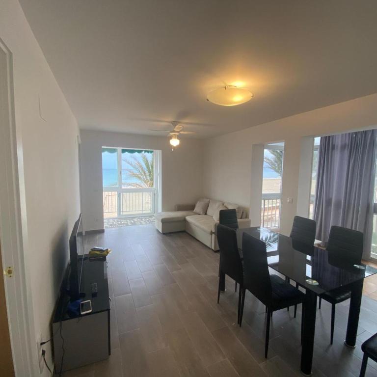 El Campello, Vista al mar primera linea de playa - Apartamento de 3 dormitorios - 15