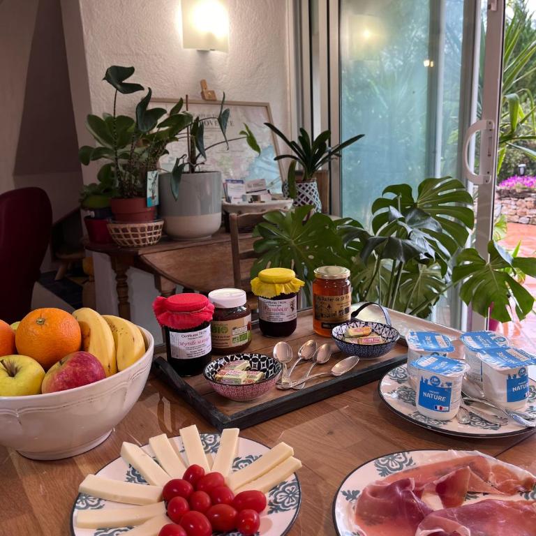 Natur & Jasmin Chambres d'hôtes naturistes en Provence - Chambre Double avec Salle de Bains Privative - 5