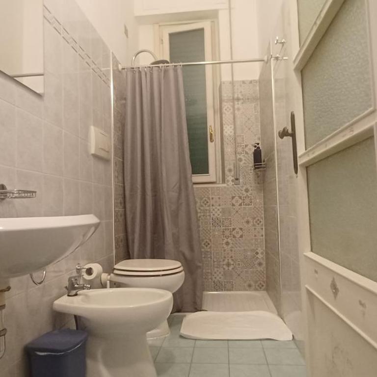 Home Sweet Home 3 - Affittacamere Lucca - Camera Tripla con Bagno Privato - 20
