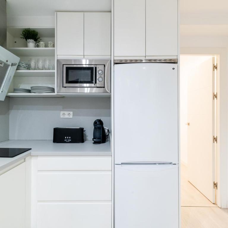 Wekey Homes Granada, Elvira Suites Centro - Two-Bedroom Apartment - 20