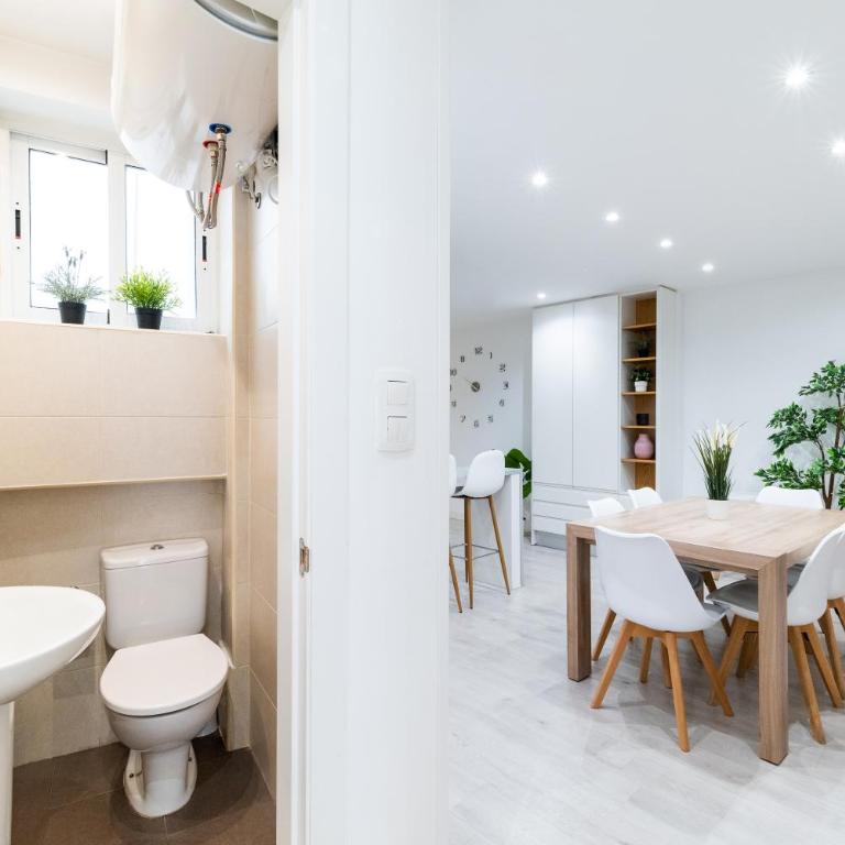 Wekey Homes Granada, Elvira Suites Centro - Two-Bedroom Apartment - 47