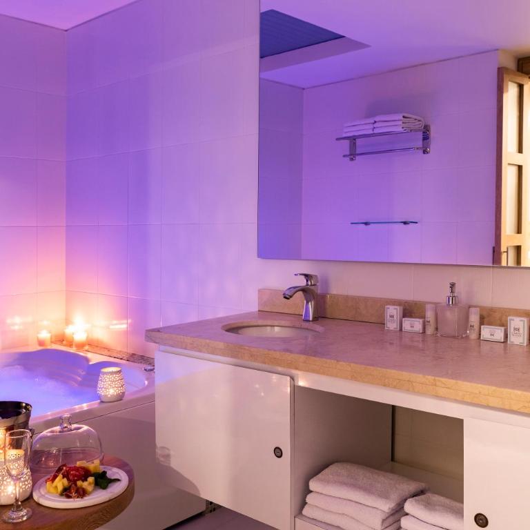 Hotel Camino de la Sal - Habitación Doble con bañera de hidromasaje - 8