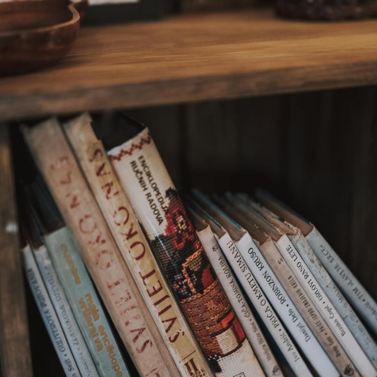 Mobbiton Mostar - Magical Underground Retreat - One-Bedroom Villa - 32