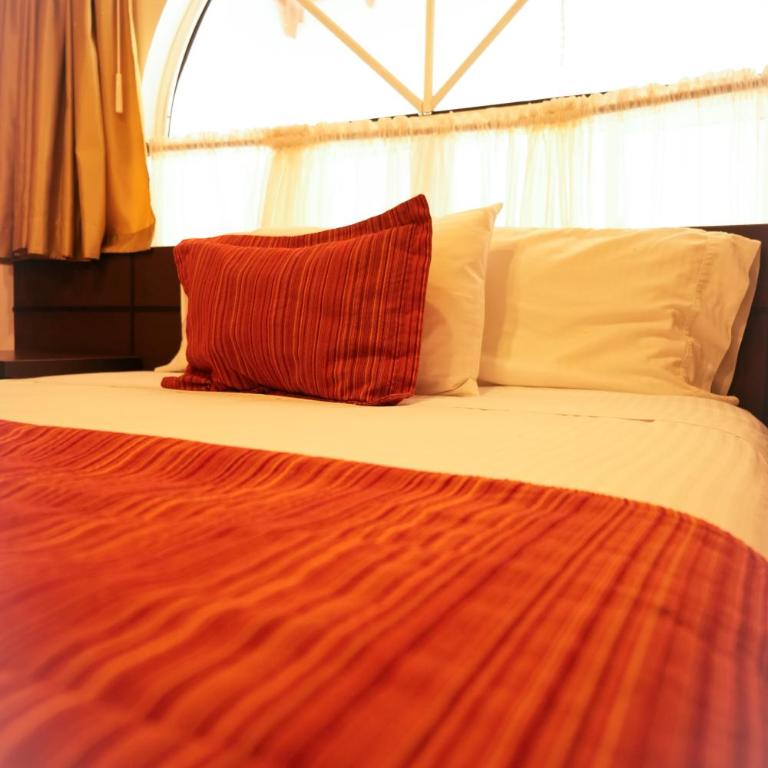 Serenity Suites Casa Boutique - Deluxe Double Room - 12