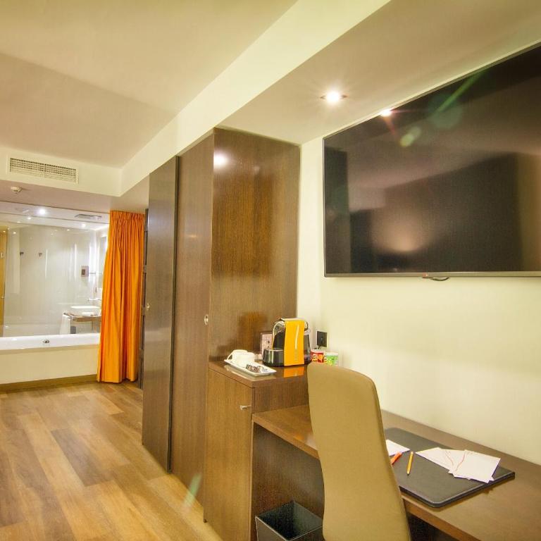 MB Boutique Hotel - Adults Recommended - Suite Junior con bañera de hidromasaje - 5