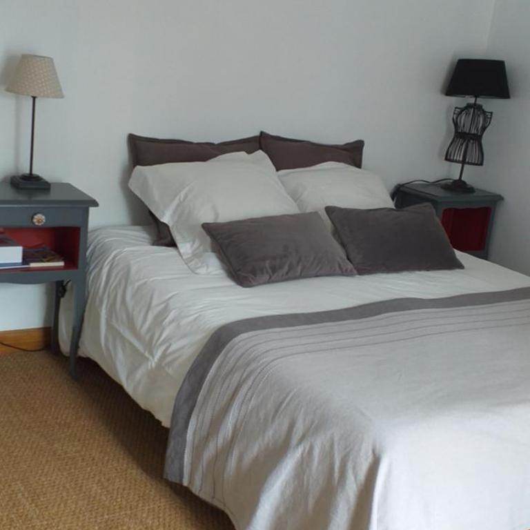 Petit havre de paix - Chambre Lit King-Size - Vue sur Jardin - 1