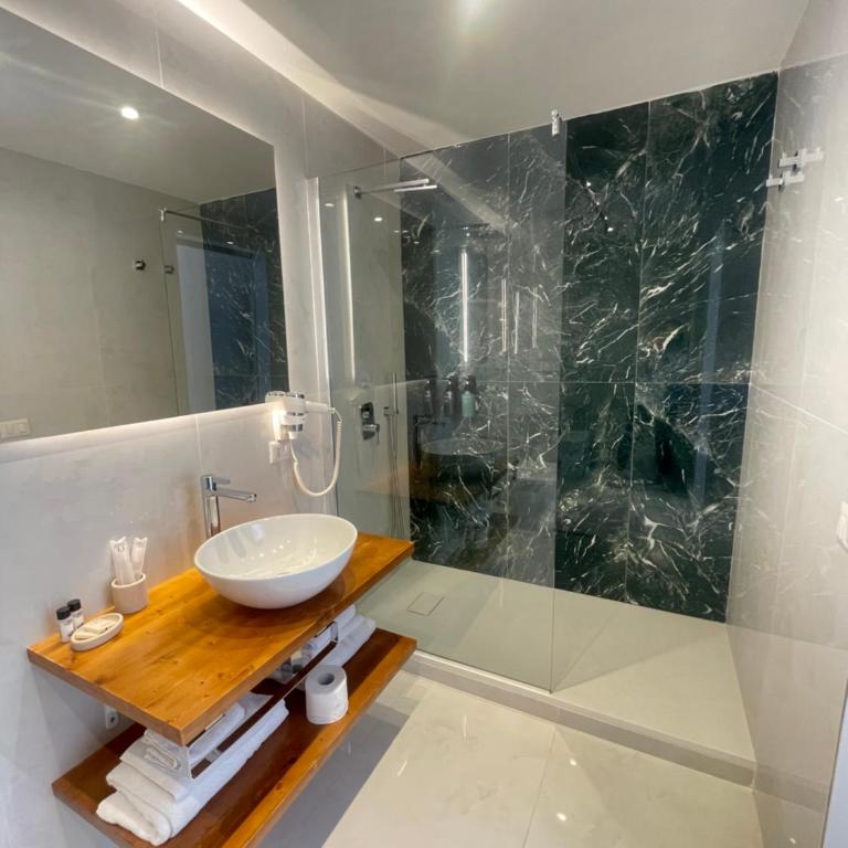 4HEAVENS Rooftop by 4Heavens Naples - Deluxe Zimmer - 21