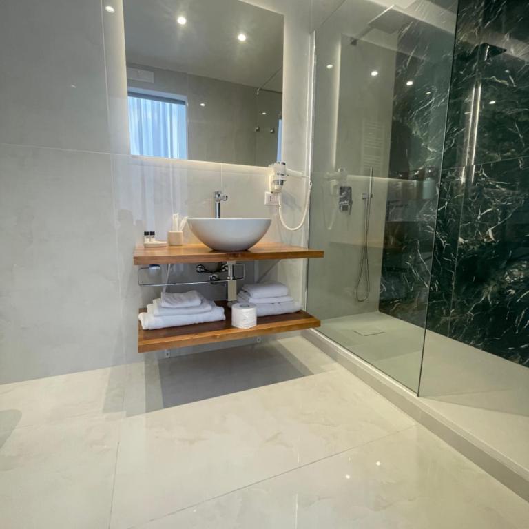 4HEAVENS Rooftop by 4Heavens Naples - Deluxe Zimmer - 20