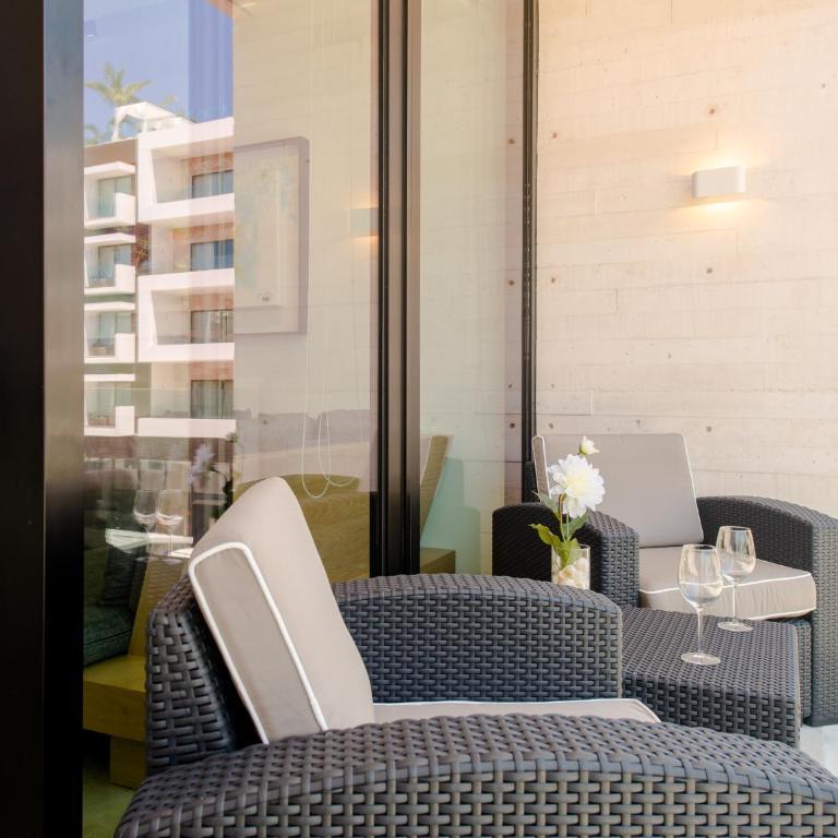 Oceana Residences - Two-Bedroom Apartment with Balcony - 7