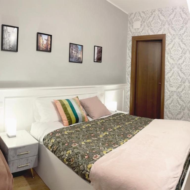 Monti49 GuestHouse - Camera Tripla Superior - 6