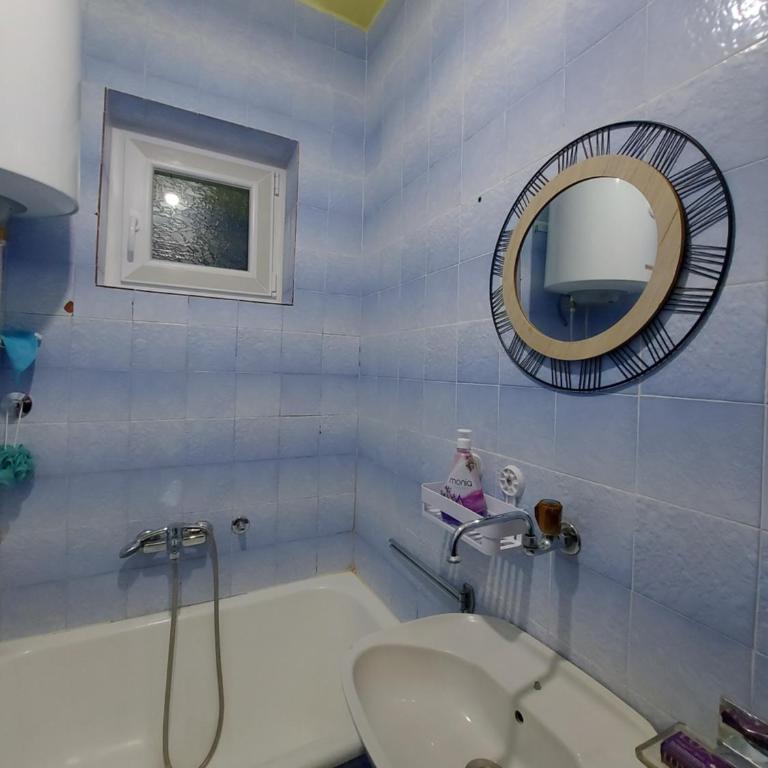 Barcelona Apartments - Standard Studio - 12