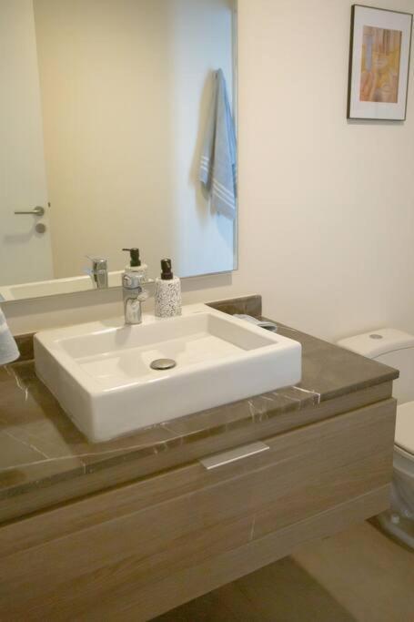 Spacious 3 bedroom apartment with cool amenities - Three-Bedroom Apartment - 20