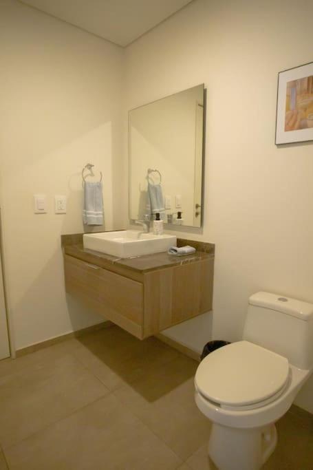 Spacious 3 bedroom apartment with cool amenities - Three-Bedroom Apartment - 57