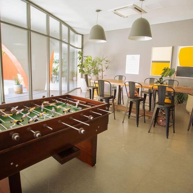 Spacious 3 bedroom apartment with cool amenities - Three-Bedroom Apartment - 66