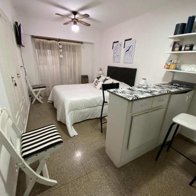 Edificio Tamarix - Departamento en pleno centro de Carlos Paz - Apartamento Estudio - 1 cama doble - 2