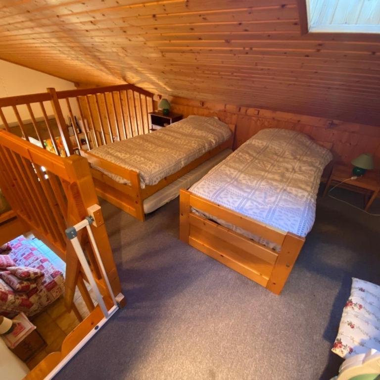 Charmant duplex avec balcon, proche ski et navettes, parking, WIFI - FR-1-693-109 - Appartement - 10