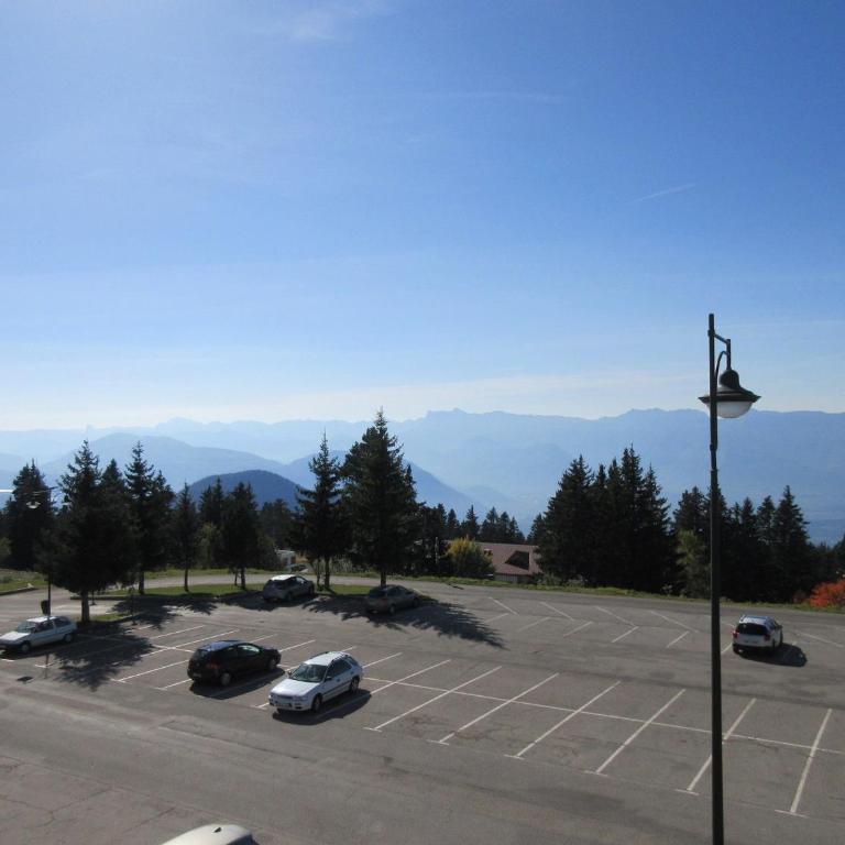 Appartement cosy 50m², au pied des pistes, balcon ouest, animaux acceptés - Chamrousse 1750 - FR-1-549-143 - Apartment - 10
