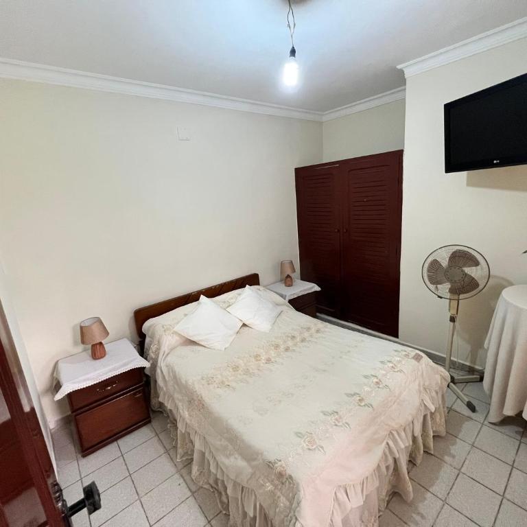 Residencia Estudiantil CASA TANGO - Habitación Doble con baño privado - 2