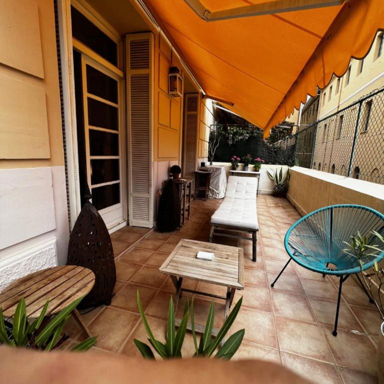 Charmant appartement 3 pieces avec terrasse - Monaco Ville 150m du Palais sur le Rocher - Appartement 2 Chambres - 12