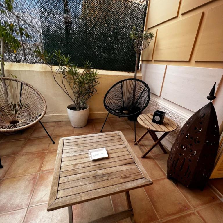 Charmant appartement 3 pieces avec terrasse - Monaco Ville 150m du Palais sur le Rocher - Appartement 2 Chambres - 35