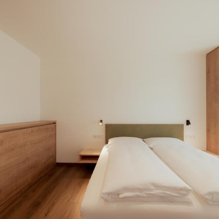 Gutshof Ebner - Apartment with Pool View - 4