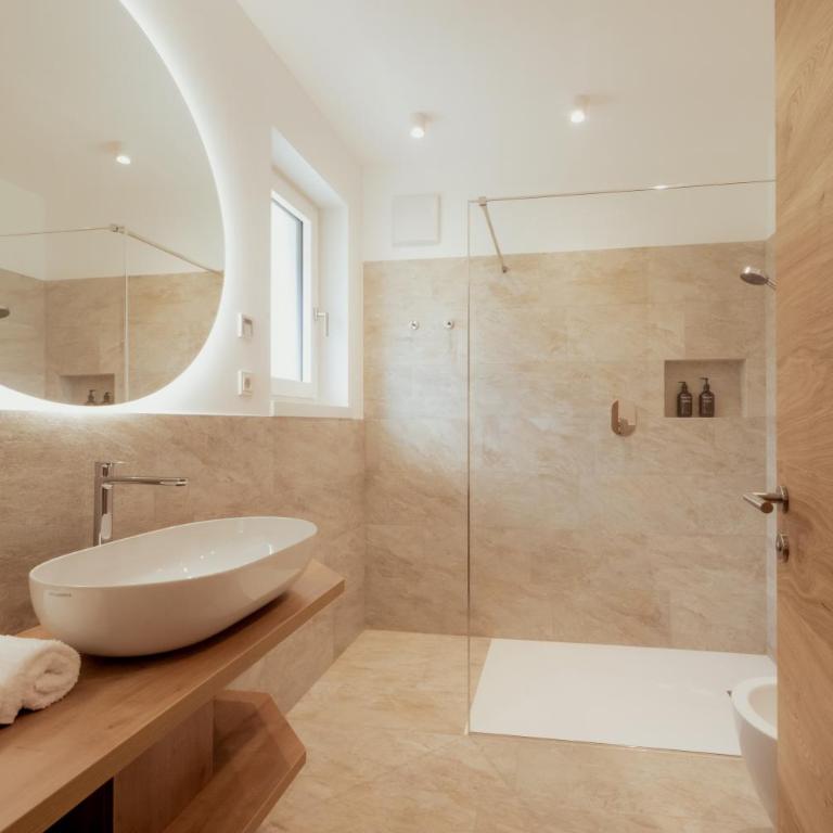Gutshof Ebner - Apartment with Pool View - 14