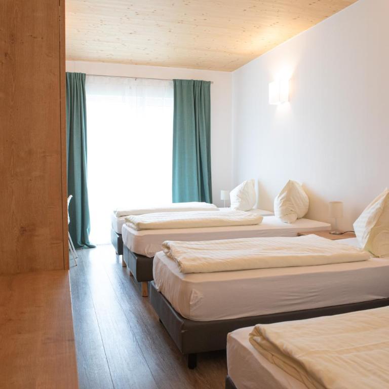 Sporthotel Ferlach, Self Check-In - Economy Vierbettzimmer - 10
