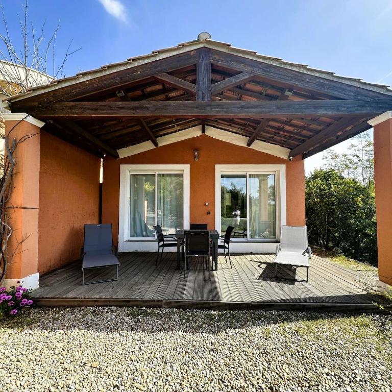 Villa CORAIL privée et climatisée pour 10 personnes avec piscine et superbe vue mer et collines à La Londe-les-Maures - Maison 5 Chambres - 10