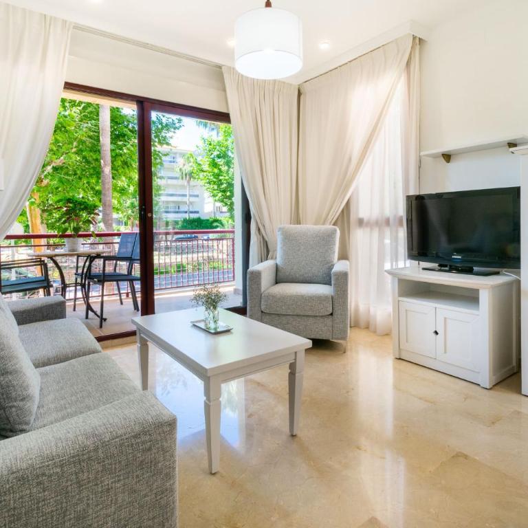 Apartamentos Albir Confort - Avenida 1 dorm - One-Bedroom Apartment with Terrace - 3