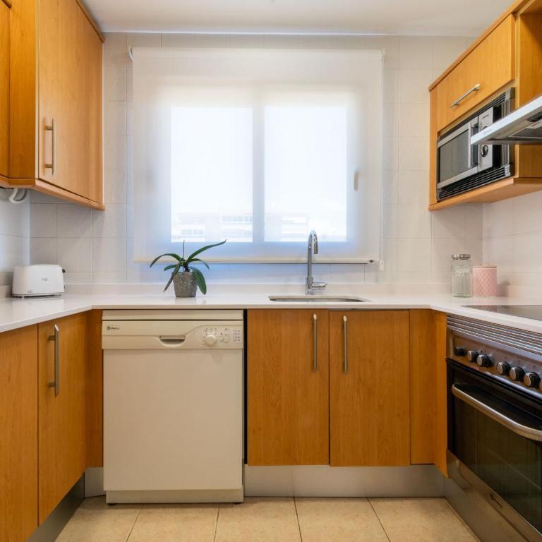 Apartamentos Albir Confort - Avenida 1 dorm - One-Bedroom Apartment with Terrace - 14