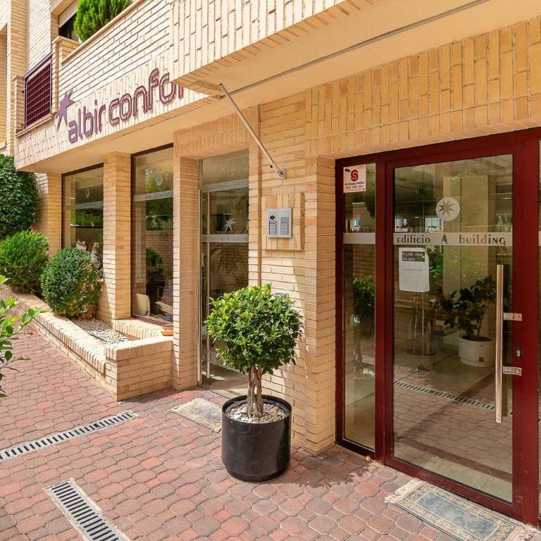 Apartamentos Albir Confort - Avenida 1 dorm - One-Bedroom Apartment with Terrace - 30